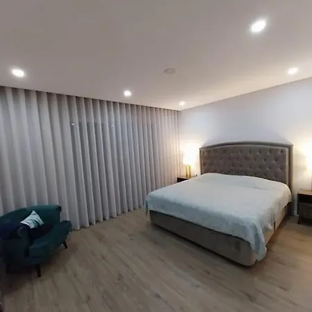 Valadares House Corroios