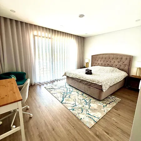 Valadares House Corroios